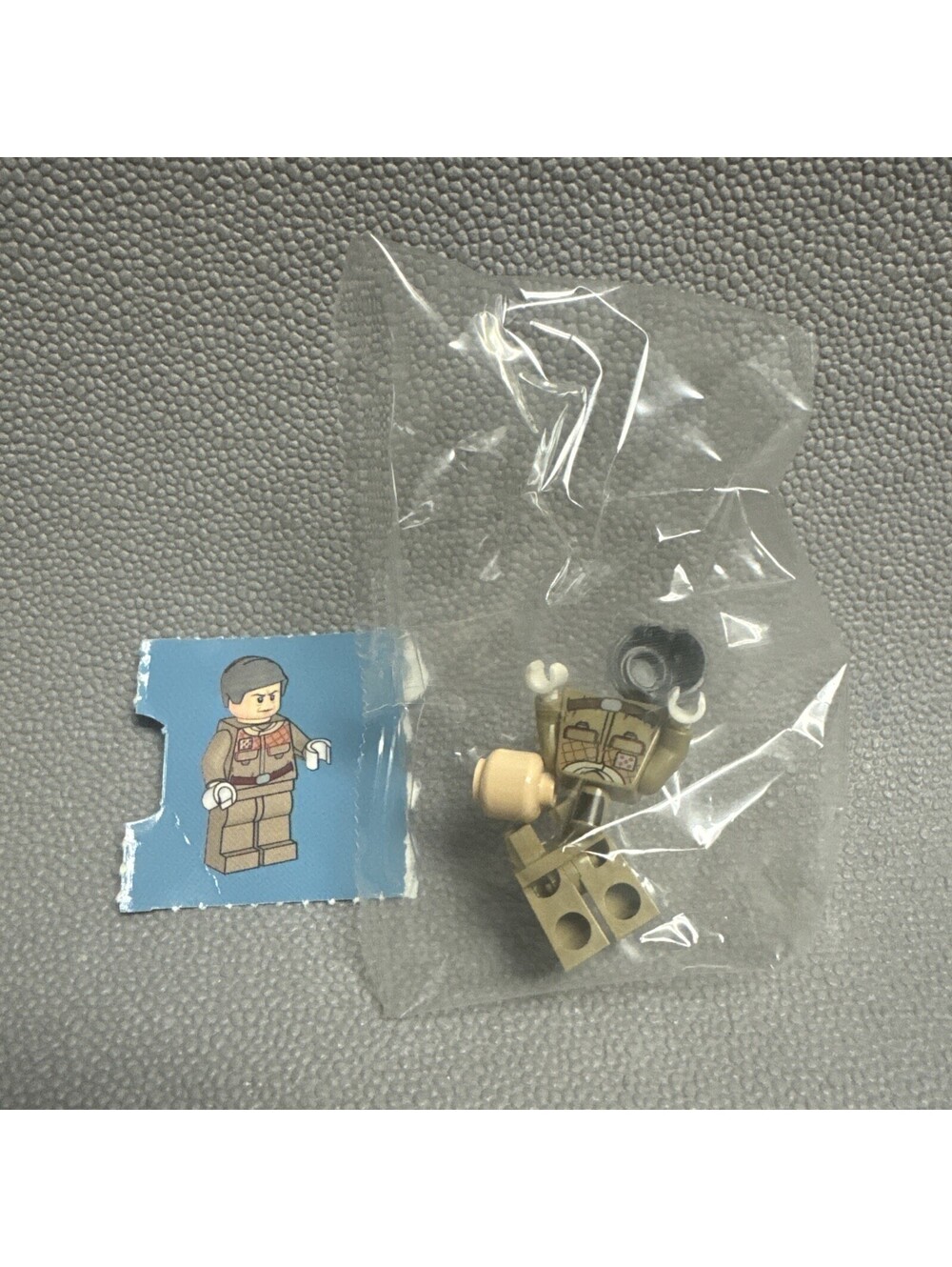 LEGO Star Wars General Rieekan Minifigure Rebel sw0460 75056 Day 18 Sealed Bag